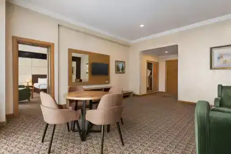 Wyndham - 34
