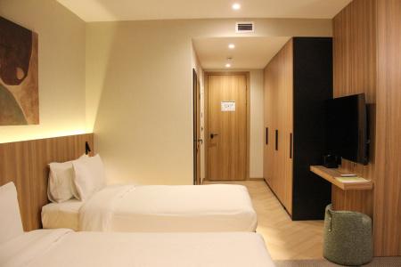 Resident Abay - 65