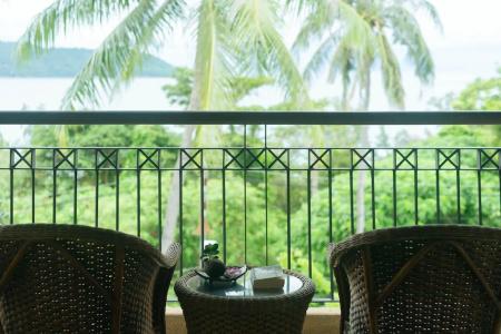 Peach Hill Resort - Sha Extra Plus - 30