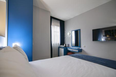 Lapis Inn & Spa ( Ex. Ambassador) - 11
