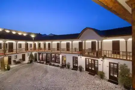 Hani i Pazarit Boutique - 0