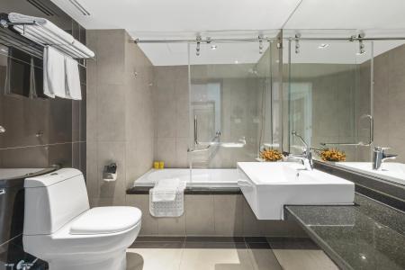 Golden Tulip Mandison Suites - 37