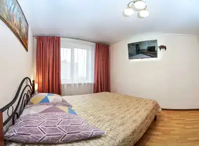 Двухкомнатная кв. на Ул. Нахимова - 9