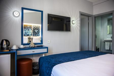 Lapis Inn & Spa ( Ex. Ambassador) - 10