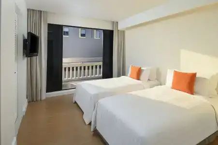 Phachara Suites Sukhumvit - 28