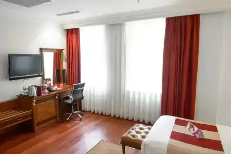 Crowne Plaza Minsk - 4