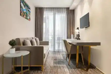Ramada by Wyndham Tbilisi Old City - 21