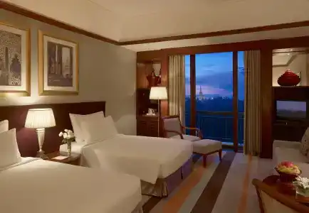 Chatrium Royal Lake Yangon - 150