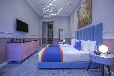 Heritage and Suites - 20