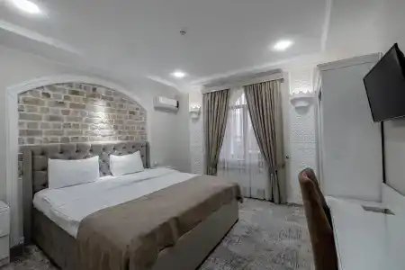 Billuri Sitora - 27