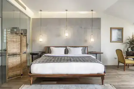 Ansen and Suites - 216
