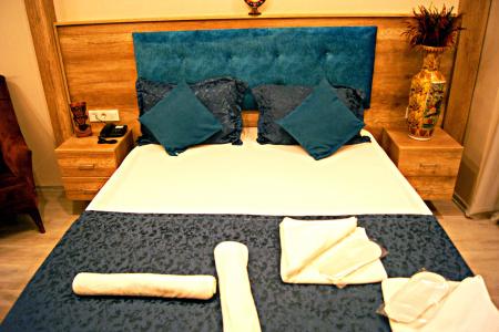 Destinia Pera Suites - 9