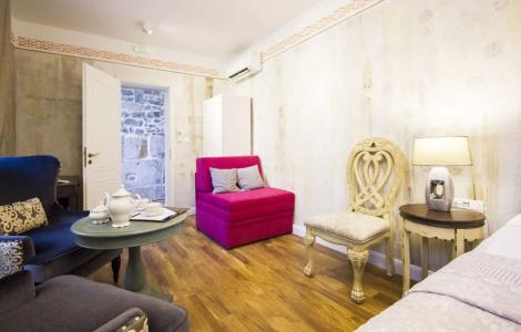 Plaza Marchi Old Town - Mag Quaint & Elegant Boutiques - 81