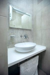 RedHouse - 127