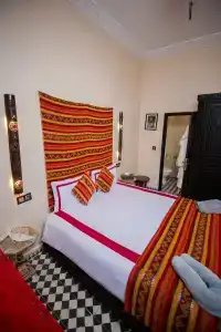 Riad Ta'achchaqa - 25