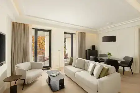 Waldorf Astoria - 38