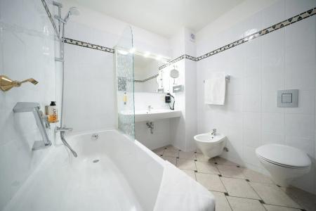 Bellevue Park Riga With Free Parking - 29