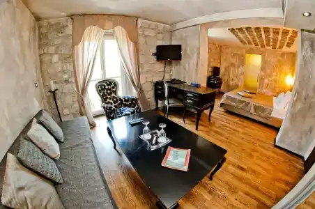 Boutique Astoria - 56