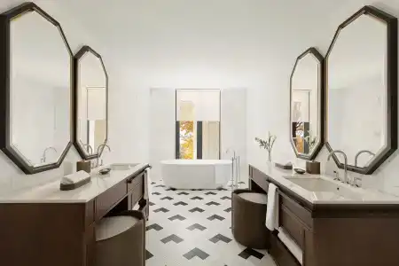 Waldorf Astoria - 40