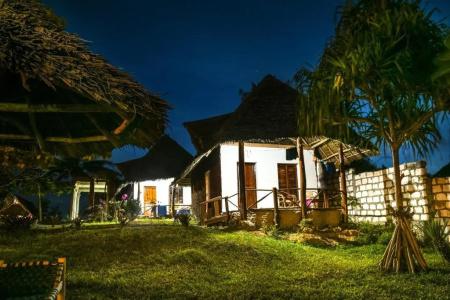 Zanzi Rest Bungalow - 34