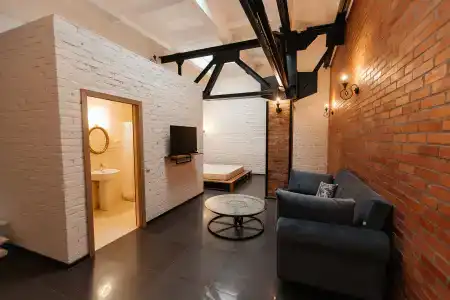 Loft - 16
