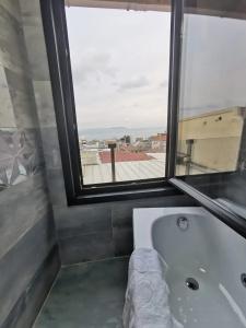 Agora - 24