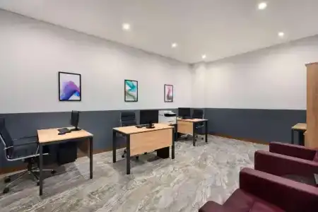 Wyndham Garden - 7