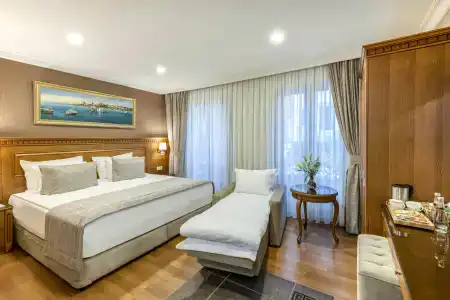 Royan Suites - 17