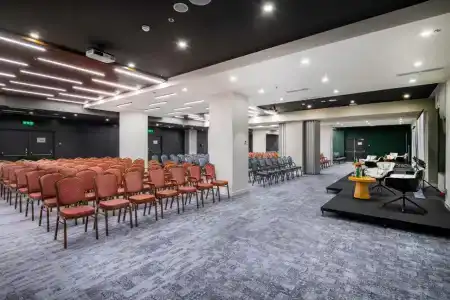 Holiday Inn Yerevan - Republic Square, an IHG - 13
