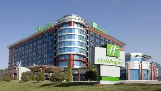 Holiday Inn Almaty - 35