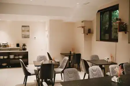 Royal Residence - 16