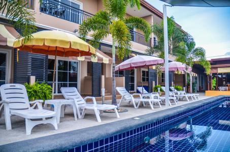 4 Palms Resort - 6
