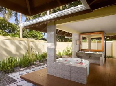 Royal Island Premium All-Inclusive Resort at Baa Atoll Biosphere Reserve - 10