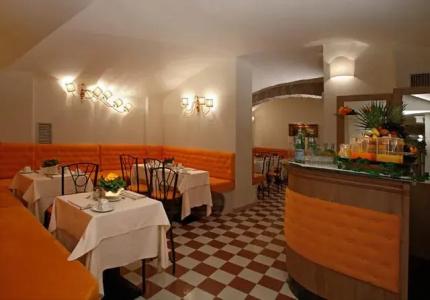 Boutique Trevi - 24