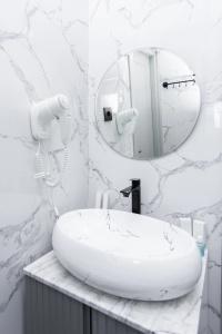 Caspian Pearl Boutique - 34