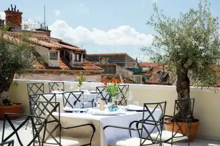 Heritage Santa Lucia - 10