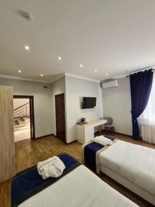 Sato Tashkent - 5