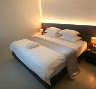 Violet Inn - 0