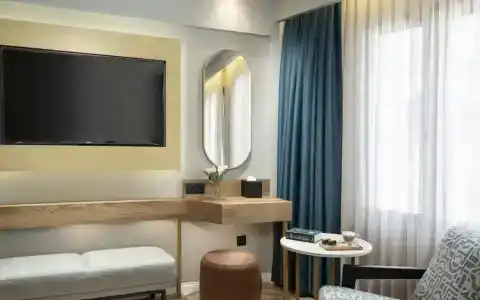 Royan Suites - 27