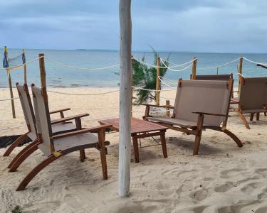 Sunny Palms Beach Bungalows - 28