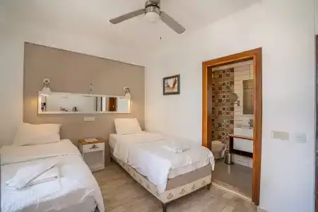 Hideaway - 20