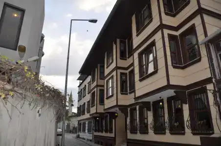 Aruna - 28