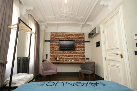 Taksim Avenue - 39