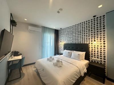 Urban Elephant Suites - 24