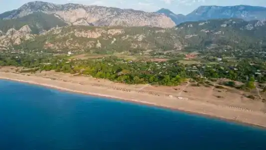 Etenna Beach Bungalows - 32