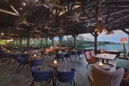 Merit Crystal Cove Casino & Spa - 22