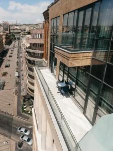 Hilltop North Avenue - 96