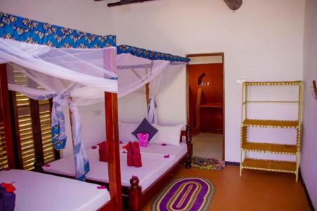 Zanzi Rest Bungalow - 36