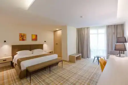 Best Western Premier Batumi - 18