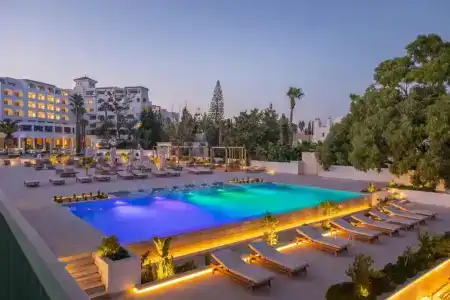 Royal Azur - 2
